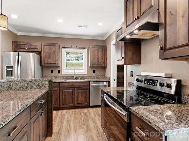 3333 Chimney Rock Road, Hendersonville, NC 28792