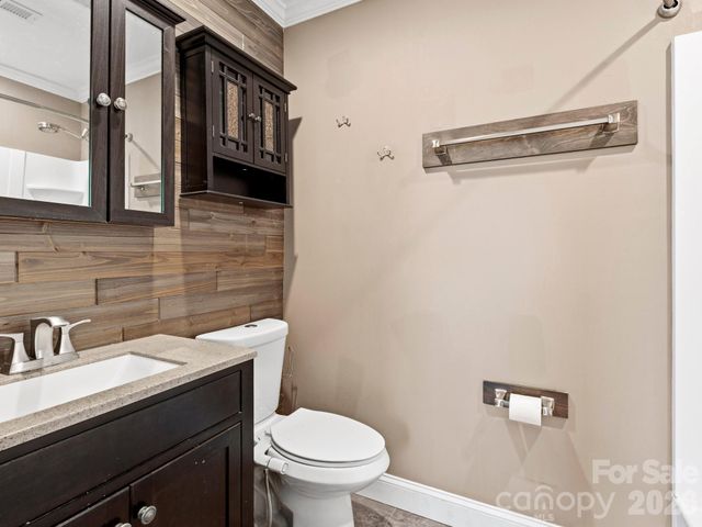 3333 Chimney Rock Road, Hendersonville, NC 28792