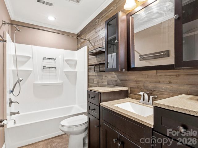 3333 Chimney Rock Road, Hendersonville, NC 28792
