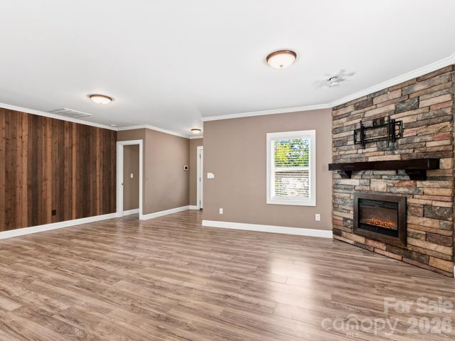 3333 Chimney Rock Road, Hendersonville, NC 28792