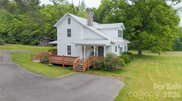 1511 Millers Creek Road, Lenoir, NC 28645