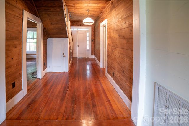 1511 Millers Creek Road, Lenoir, NC 28645