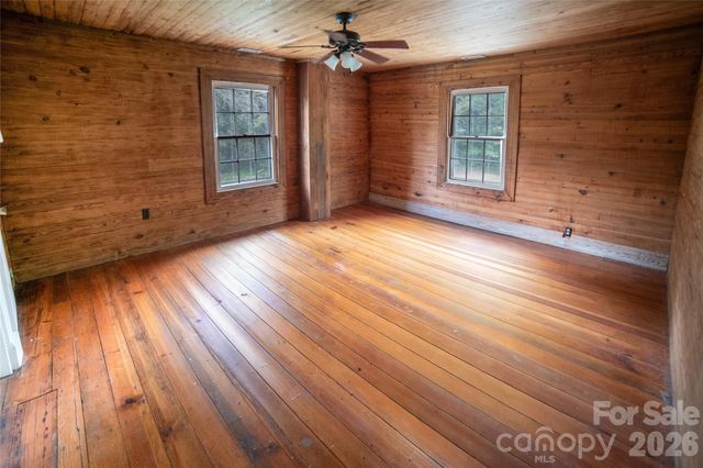 1511 Millers Creek Road, Lenoir, NC 28645