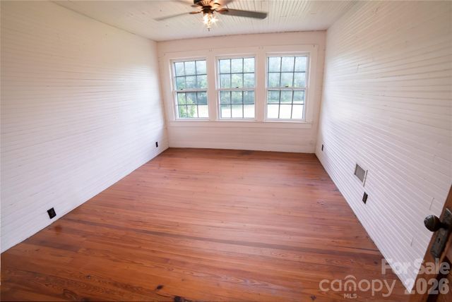 1511 Millers Creek Road, Lenoir, NC 28645