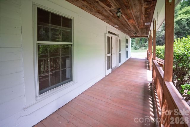 1511 Millers Creek Road, Lenoir, NC 28645
