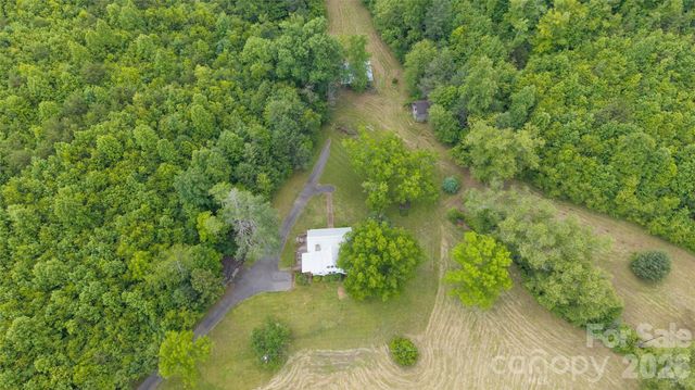 1511 Millers Creek Road, Lenoir, NC 28645