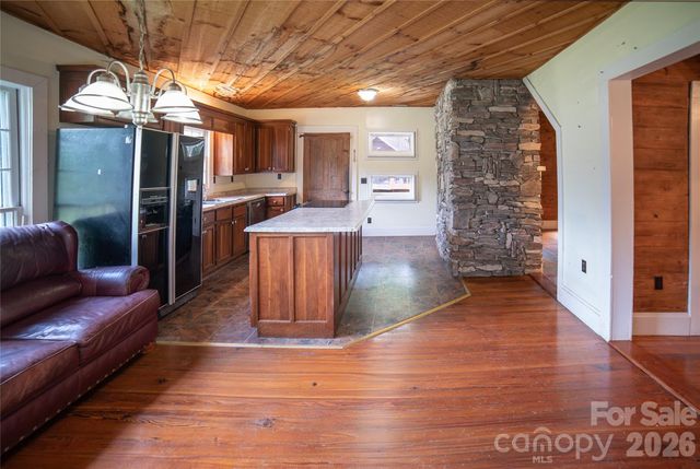 1511 Millers Creek Road, Lenoir, NC 28645