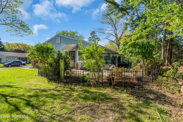 8 Montana Drive A, Manchester, NJ 08759