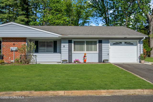 8 Montana Drive A, Manchester, NJ 08759
