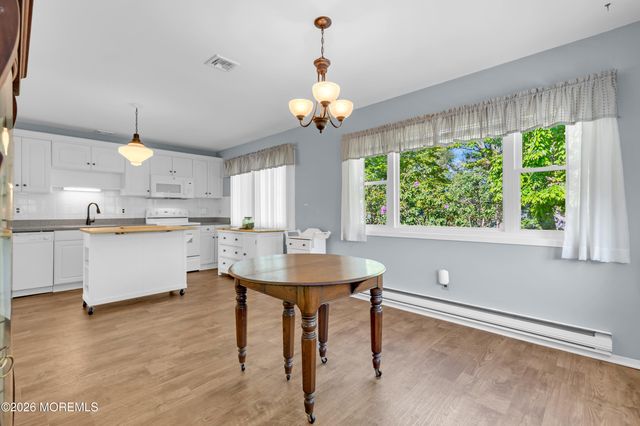 8 Montana Drive A, Manchester, NJ 08759