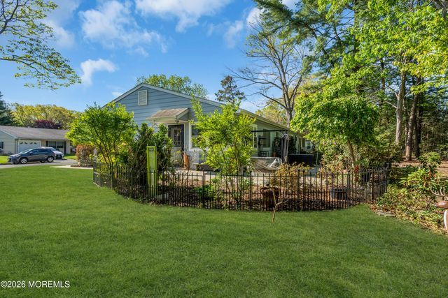8 Montana Drive A, Manchester, NJ 08759