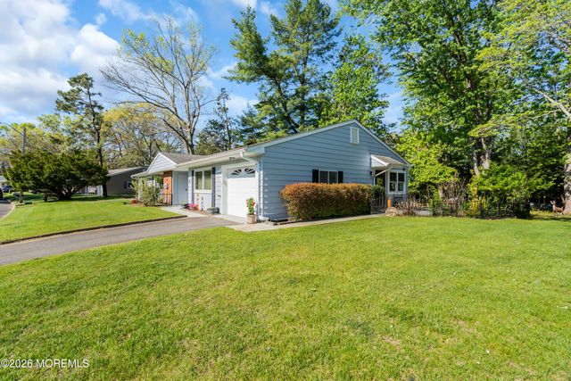 8 Montana Drive A, Manchester, NJ 08759
