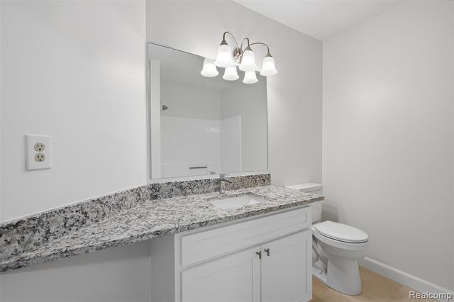 2215 S Huron Parkway 1, Ann Arbor, MI 48104