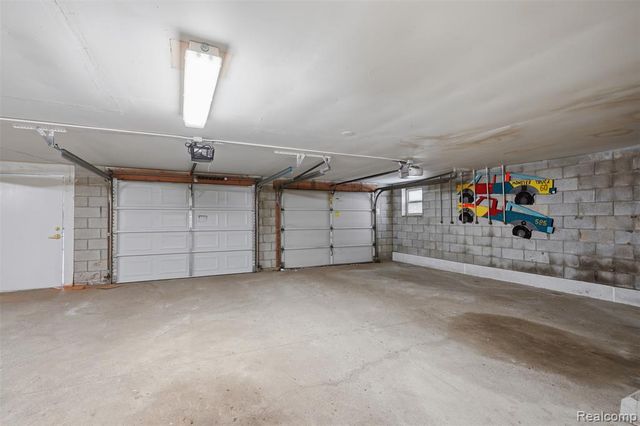 2215 S Huron Parkway 1, Ann Arbor, MI 48104