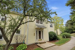 2215 S Huron Parkway 1, Ann Arbor, MI 48104