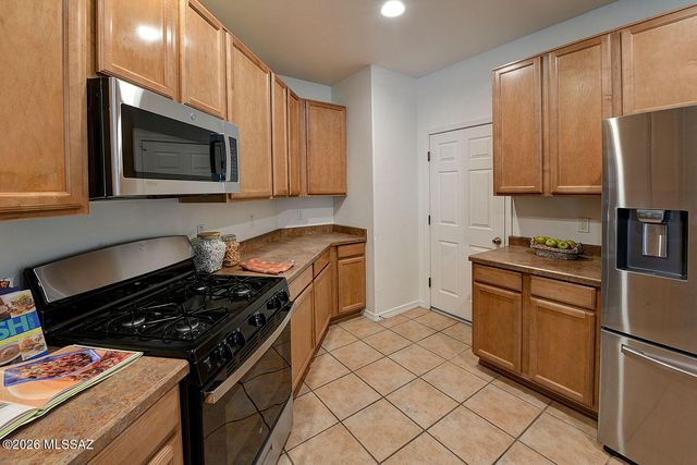 8445 N Avenida De La Bellota, Tucson, AZ 85742