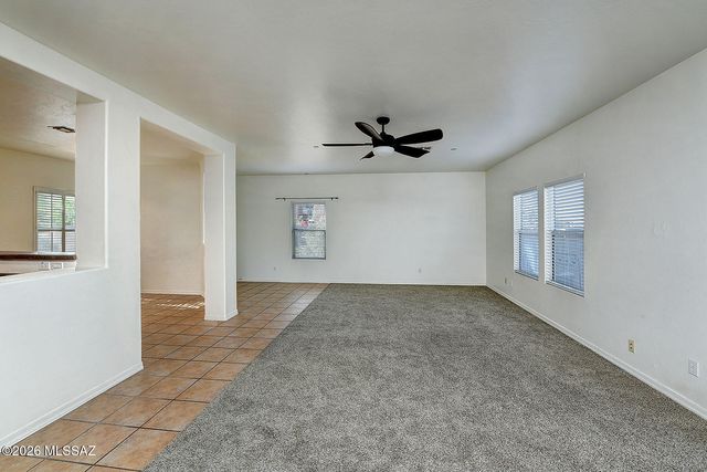 8445 N Avenida De La Bellota, Tucson, AZ 85742