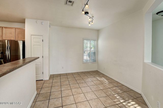 8445 N Avenida De La Bellota, Tucson, AZ 85742