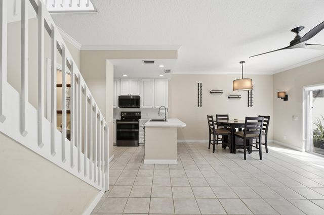 44 LIVE OAK Circle, Tequesta, FL 33469