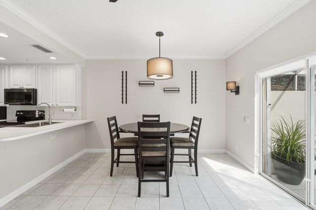 44 LIVE OAK Circle, Tequesta, FL 33469