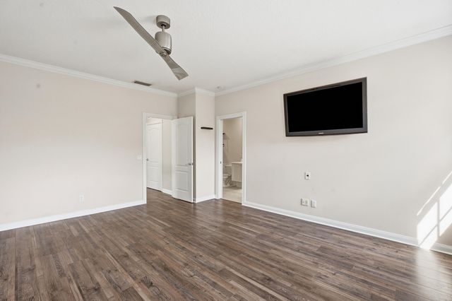 44 LIVE OAK Circle, Tequesta, FL 33469