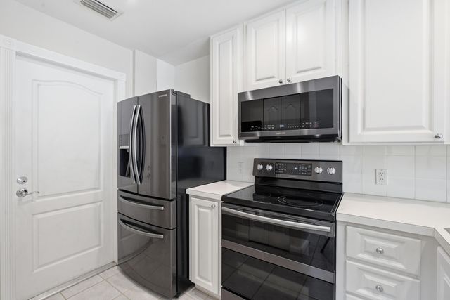 44 LIVE OAK Circle, Tequesta, FL 33469