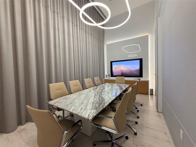 313 W 17th ST 2301, Austin, TX 78701