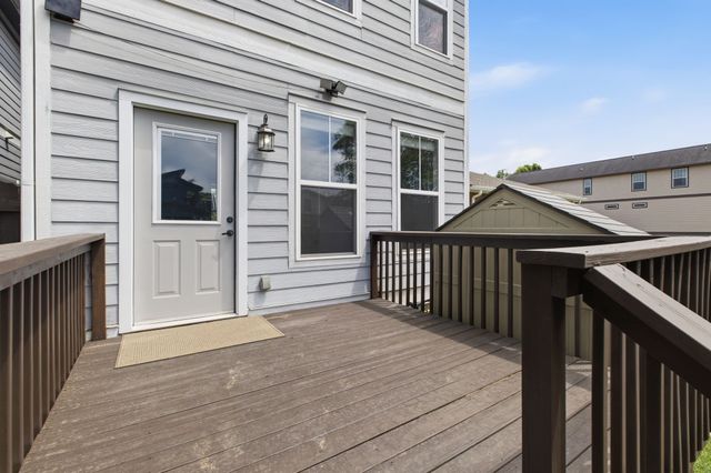 2140A Burns St, Nashville, TN 37216