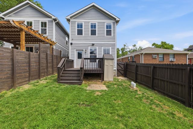 2140A Burns St, Nashville, TN 37216