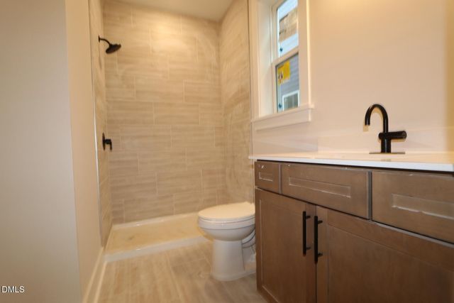 2466 Vetrina Way, Apex, NC 27502