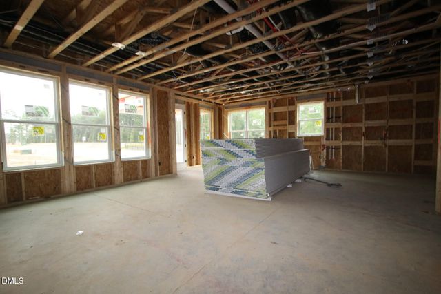 2466 Vetrina Way, Apex, NC 27502