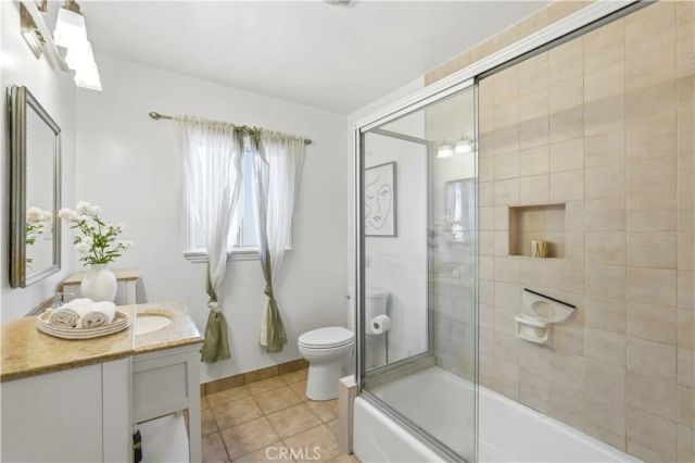 8951 Collett, North Hills, CA 91343