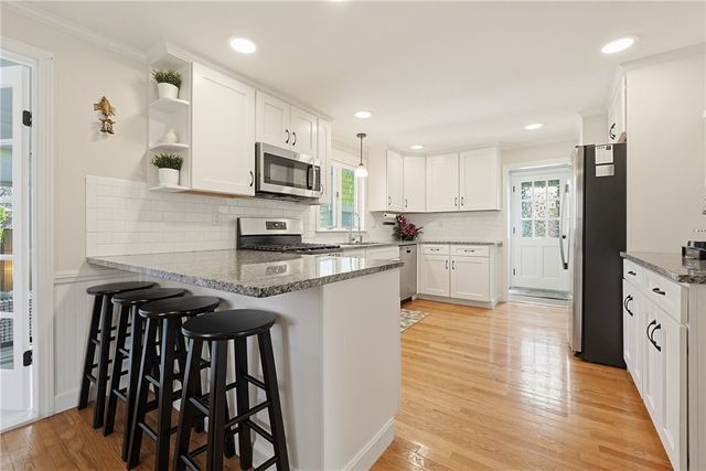 100 Hope Street, East Providence, RI 02916