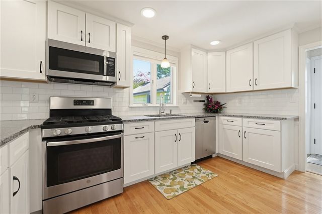 100 Hope Street, East Providence, RI 02916