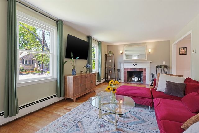 100 Hope Street, East Providence, RI 02916