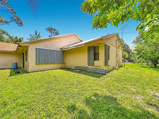 12821 86TH ROAD N, West Palm Beach, FL 33412
