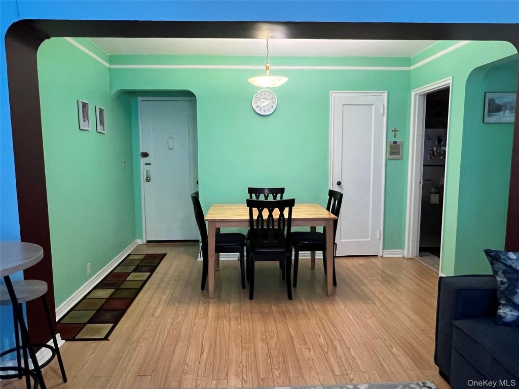 821 Bronx River Road 6D, Bronx, NY 10708