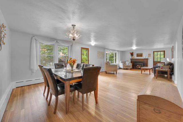 30 W Sutton Rd, Sutton, MA 01590