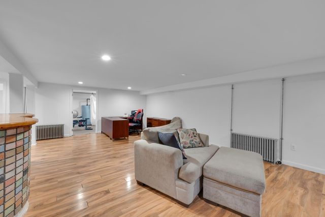 30 W Sutton Rd, Sutton, MA 01590
