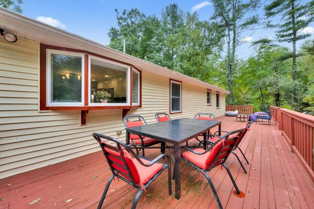 30 W Sutton Rd, Sutton, MA 01590