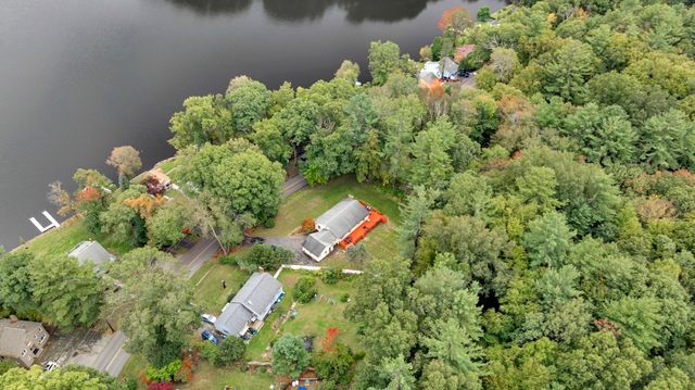 30 W Sutton Rd, Sutton, MA 01590
