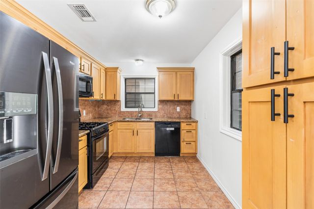 7009 Youpon Drive, Galveston, TX 77551