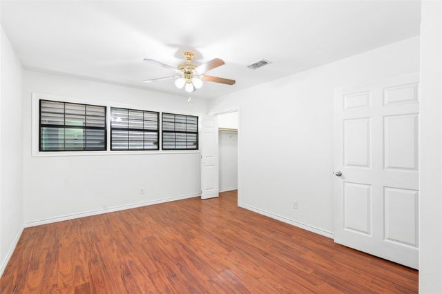 7009 Youpon Drive, Galveston, TX 77551