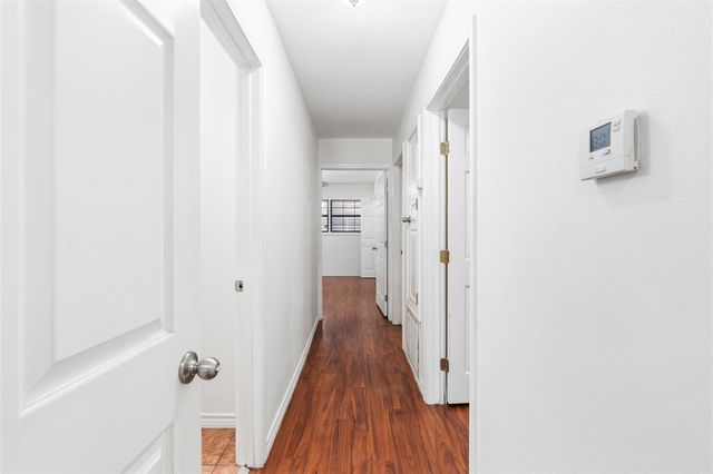 7009 Youpon Drive, Galveston, TX 77551