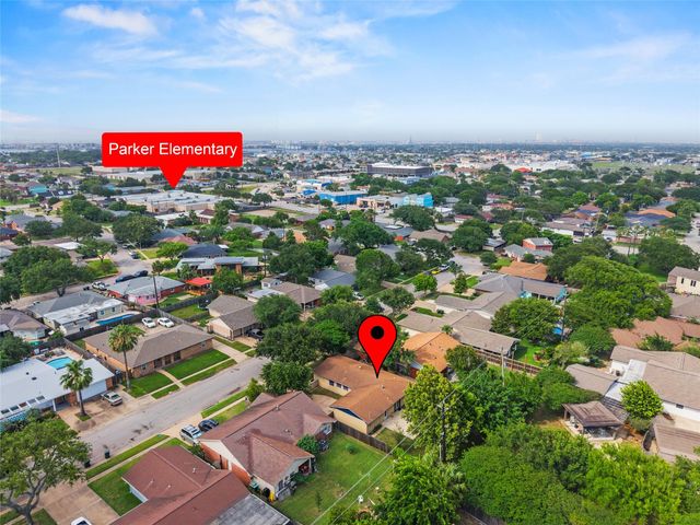 7009 Youpon Drive, Galveston, TX 77551