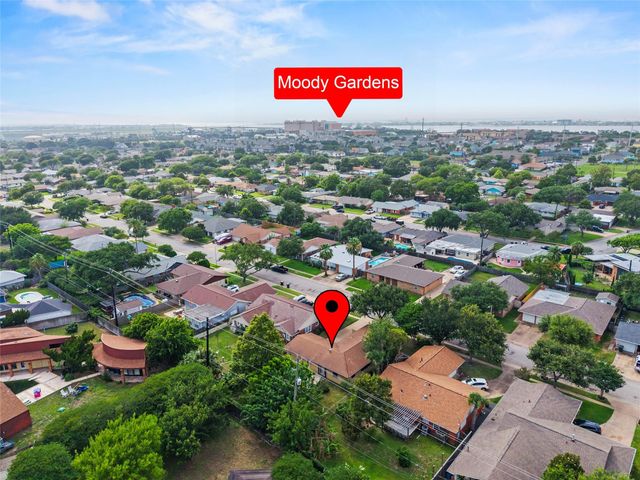 7009 Youpon Drive, Galveston, TX 77551