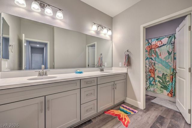 494 Peaceful Swan Avenue, Henderson, NV 89011