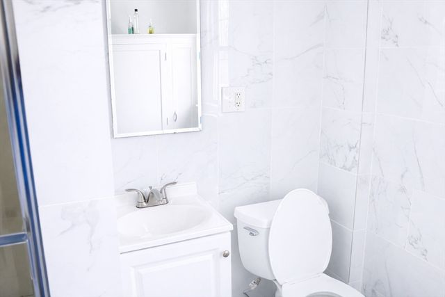 144 Washington St, Springfield, MA 01108