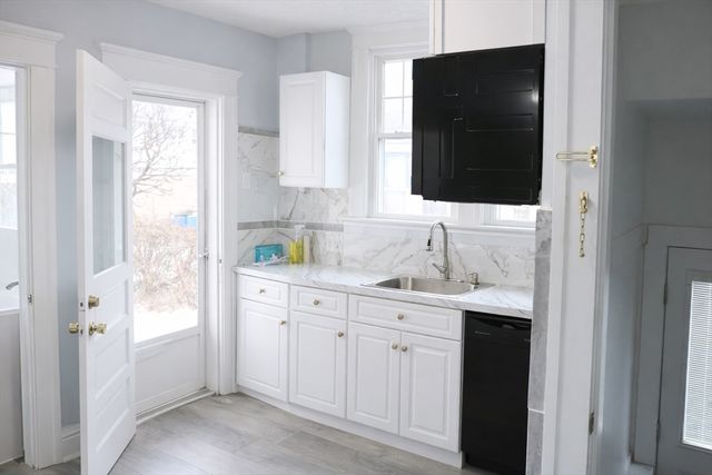 144 Washington St, Springfield, MA 01108