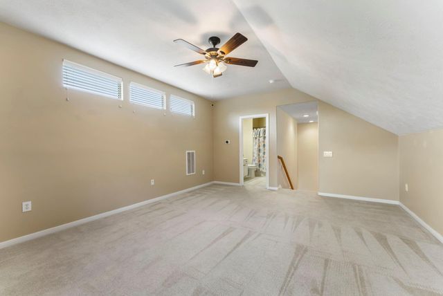 11 S Bendrook Loop, Conroe, TX 77384